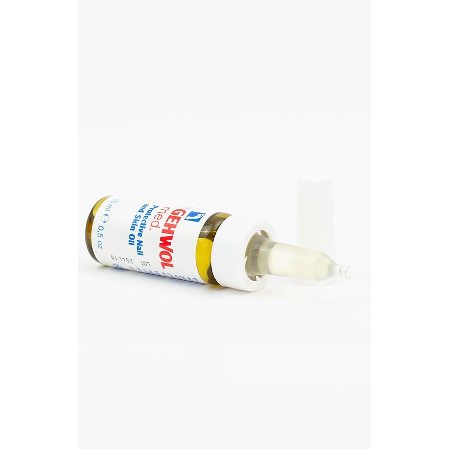 protective nail and skin oil